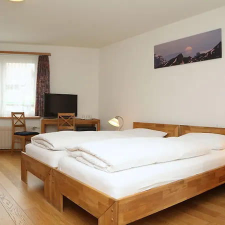 Ξενοδοχείο Crystal