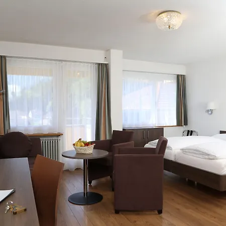 Crystal インターラーケン