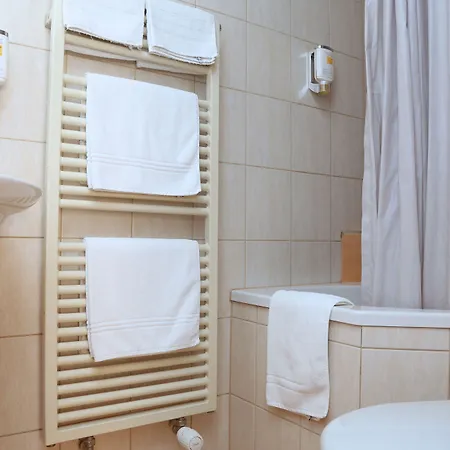 ホテル Crystal 3*