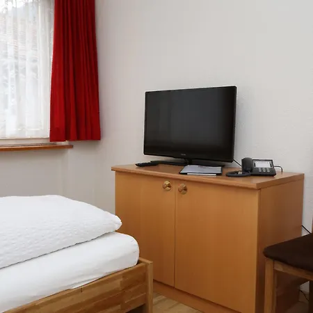 Crystal Ιντερλάκεν