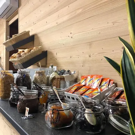 Crystal ホテル 3*