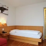 Hotel Crystal