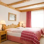 Crystal Hotel 3*