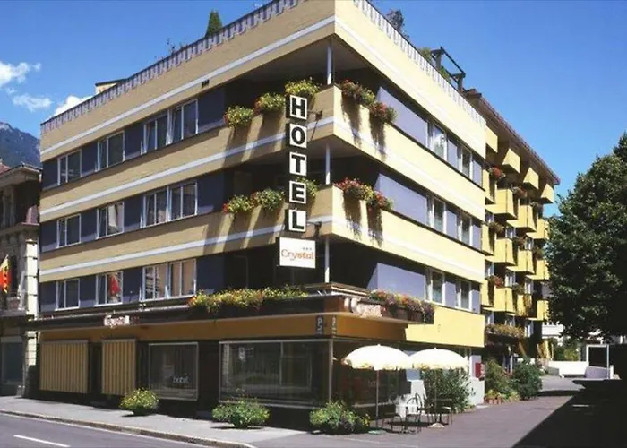 Отель Crystal 3*