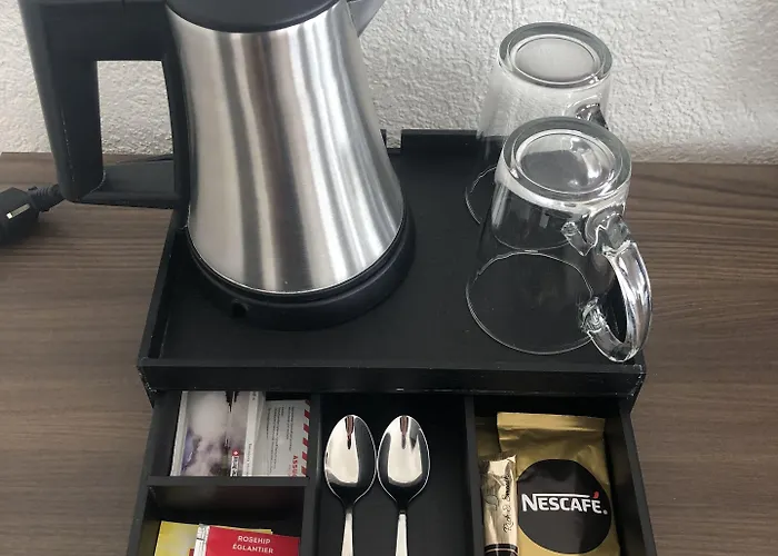 Отель Crystal 3*